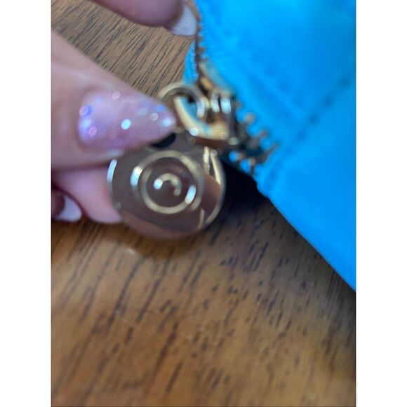 Pouch - Picture 3 of 5